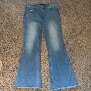 Risen flare jeans